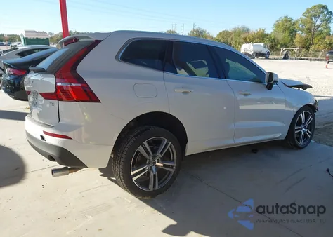 2021 Volvo Xc60 T5 Momentum z USA, uszkodzony, nr VIN YV4102DK2M1685207